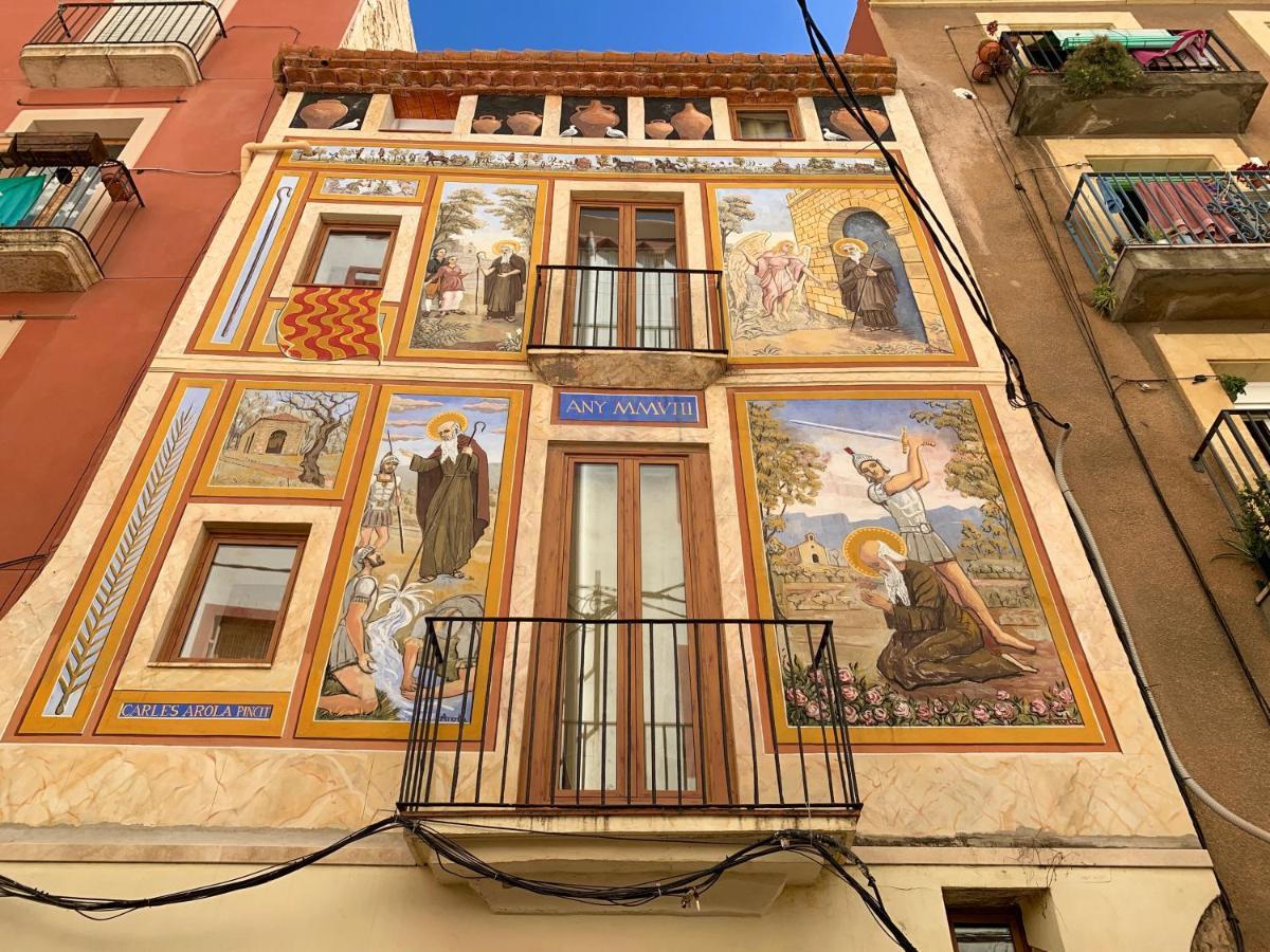 Duplex En Planta Baja Junto A La Catedral Apartment Tarragona Luaran gambar